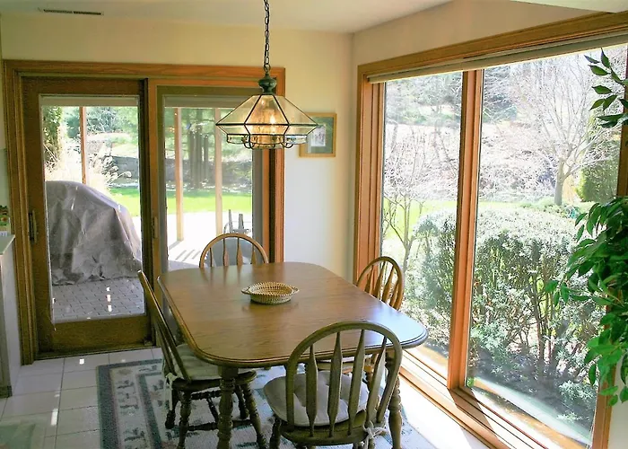 Private Guest Suite On The Portage Lakes