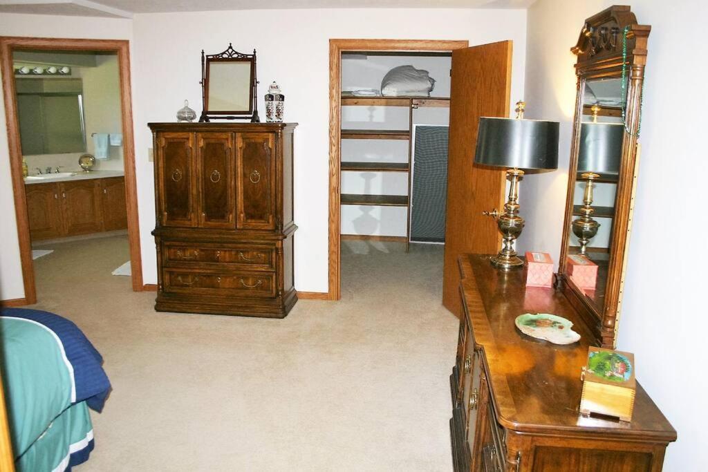 Private Guest On The Portage Lakes Apartment