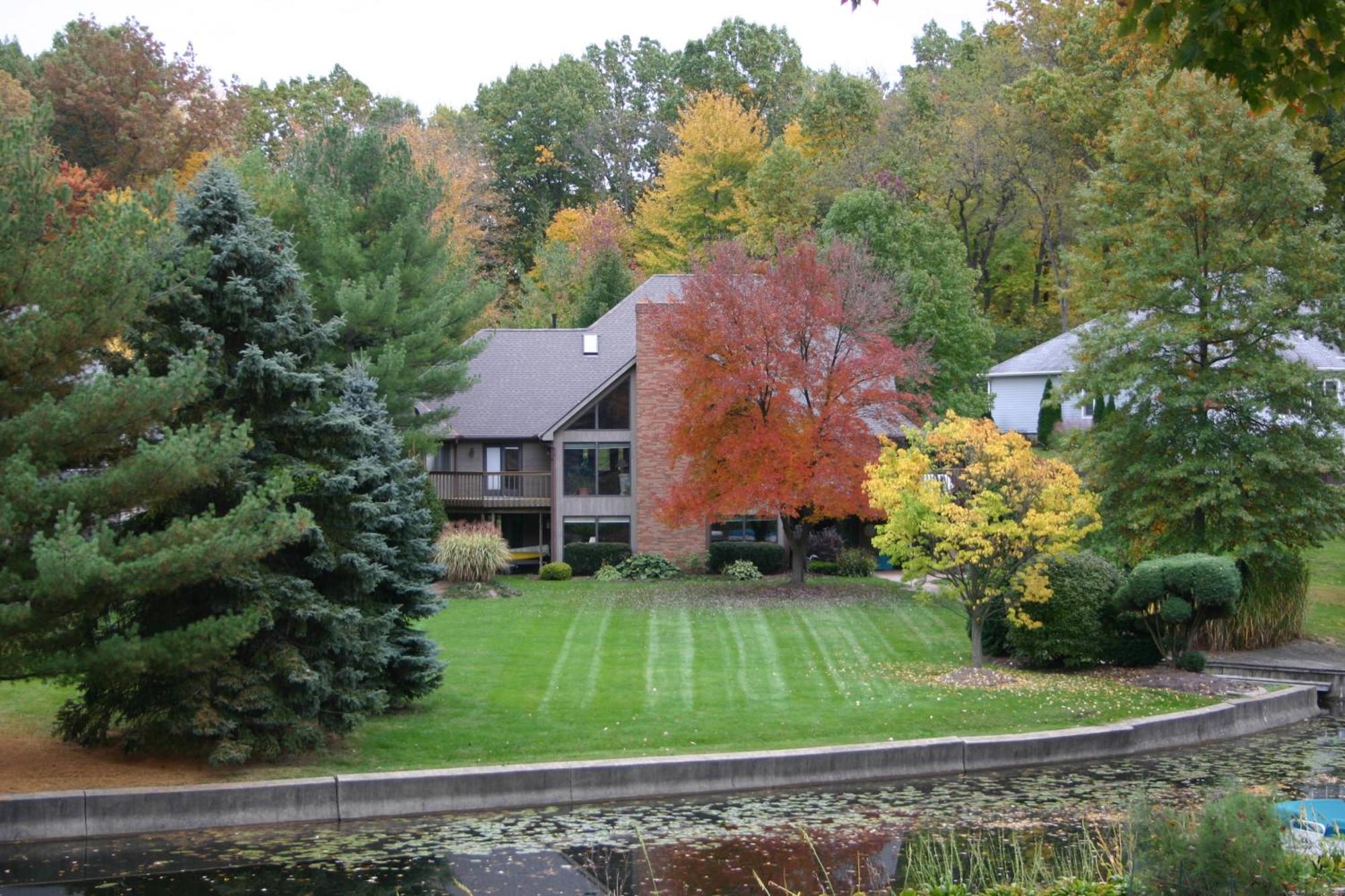Apartment Private Guest On The Portage Lakes