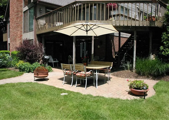 Private Guest Suite On The Portage Lakes