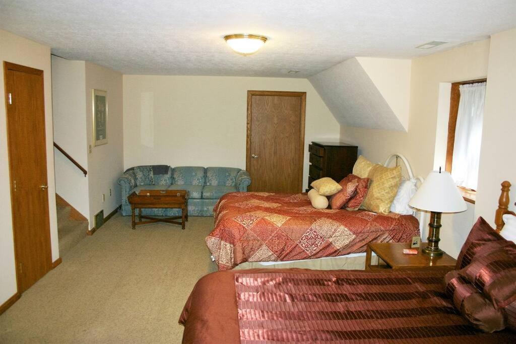 Private Guest On The Portage Lakes * Akron